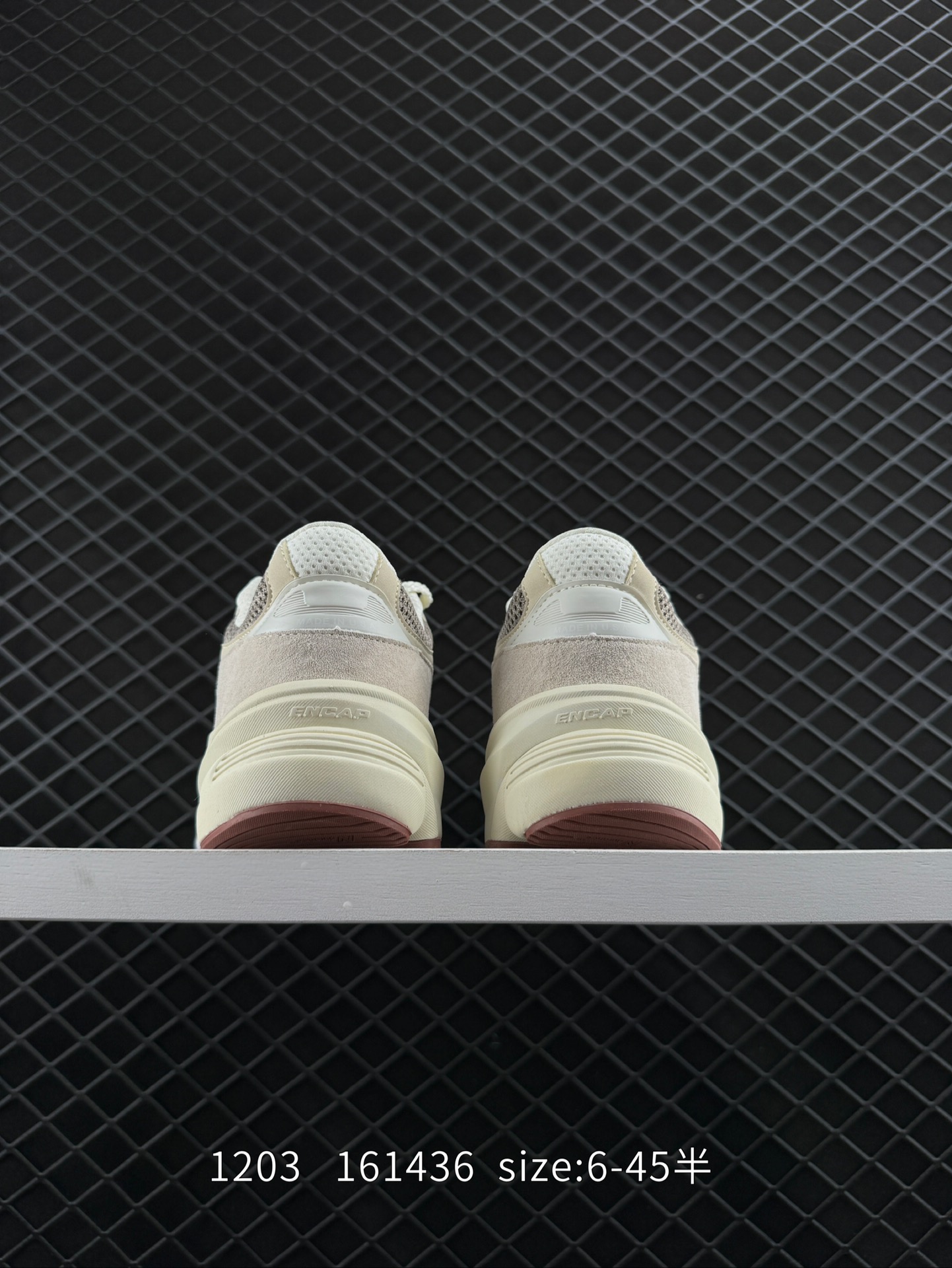 Kith X Madison Square Garden x NB New Balance in USA M990V6